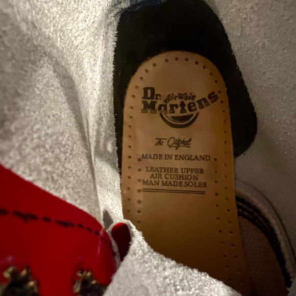 Vtg Doc Martens 1460 Made in England Air Wair Red Patent Leather Boots US Size 8 - Picture 16 of 16